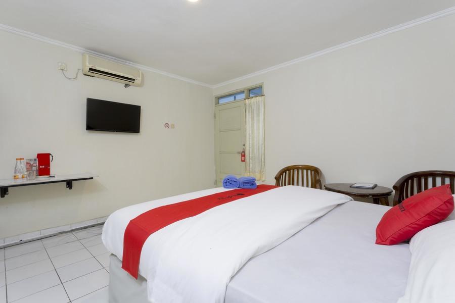 RedDoorz @ Supratman Street Hotel Bandung Exterior foto